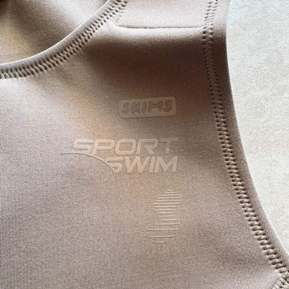 NEW SKIMS Sport Swim High Neck Top with Velcro - Picture 4 of 8